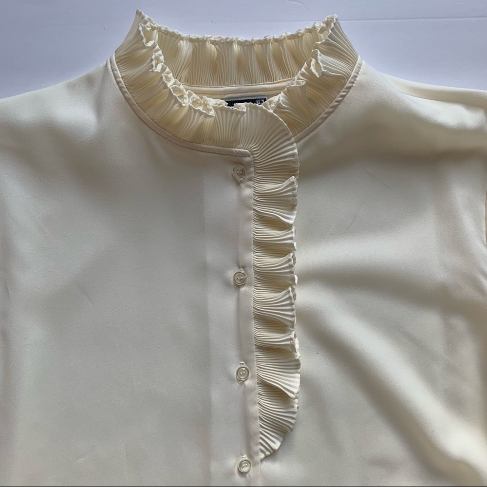 Vintage 80s 90s cream ruffle neck blouse. New condition!